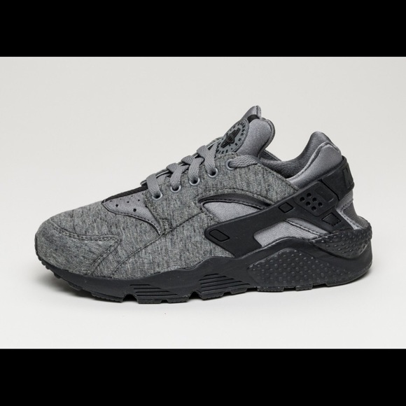grey and black huaraches